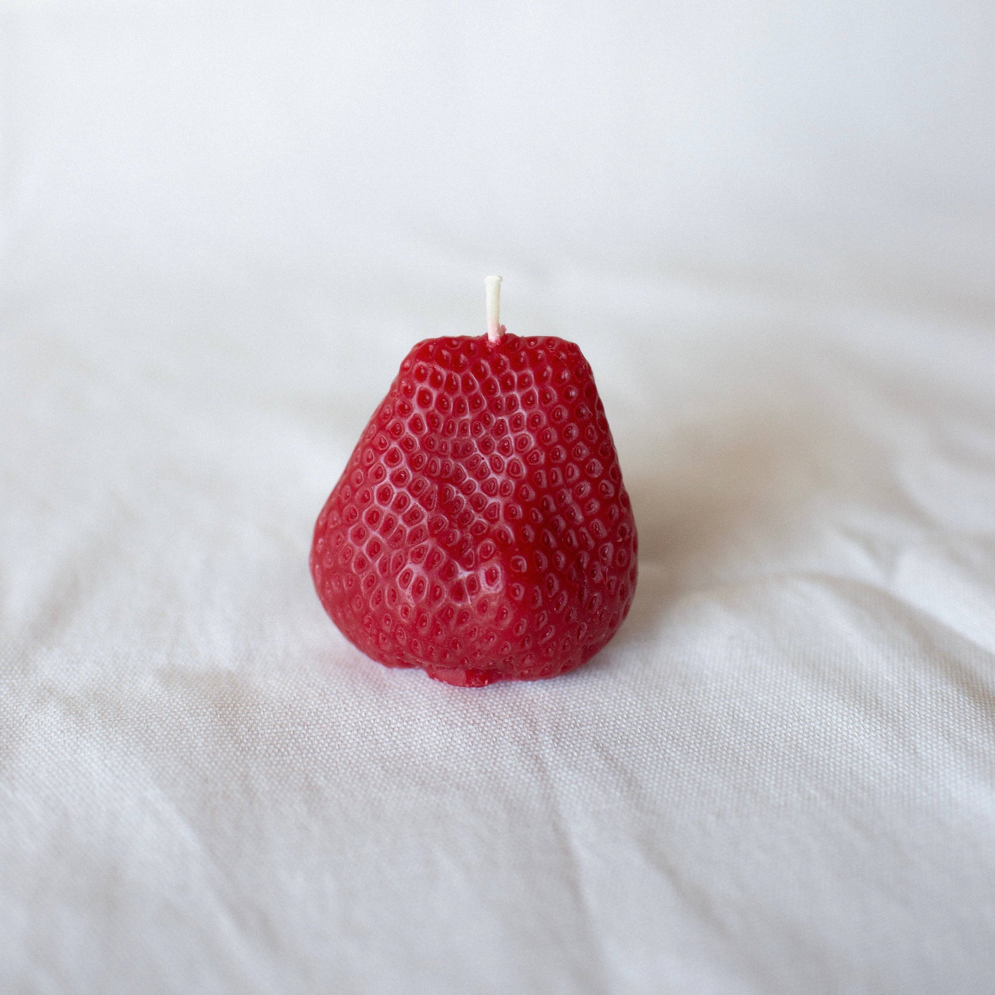Beeswax Strawberries Candle Set