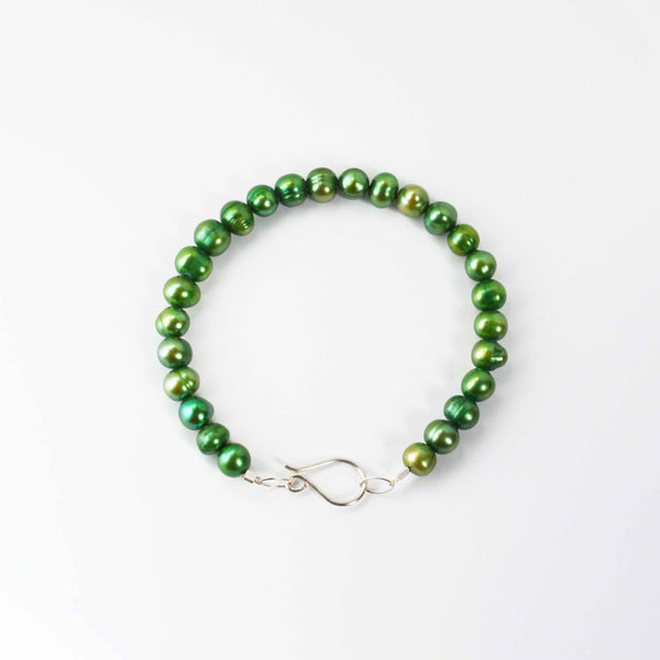 Pea Pearl Bracelet