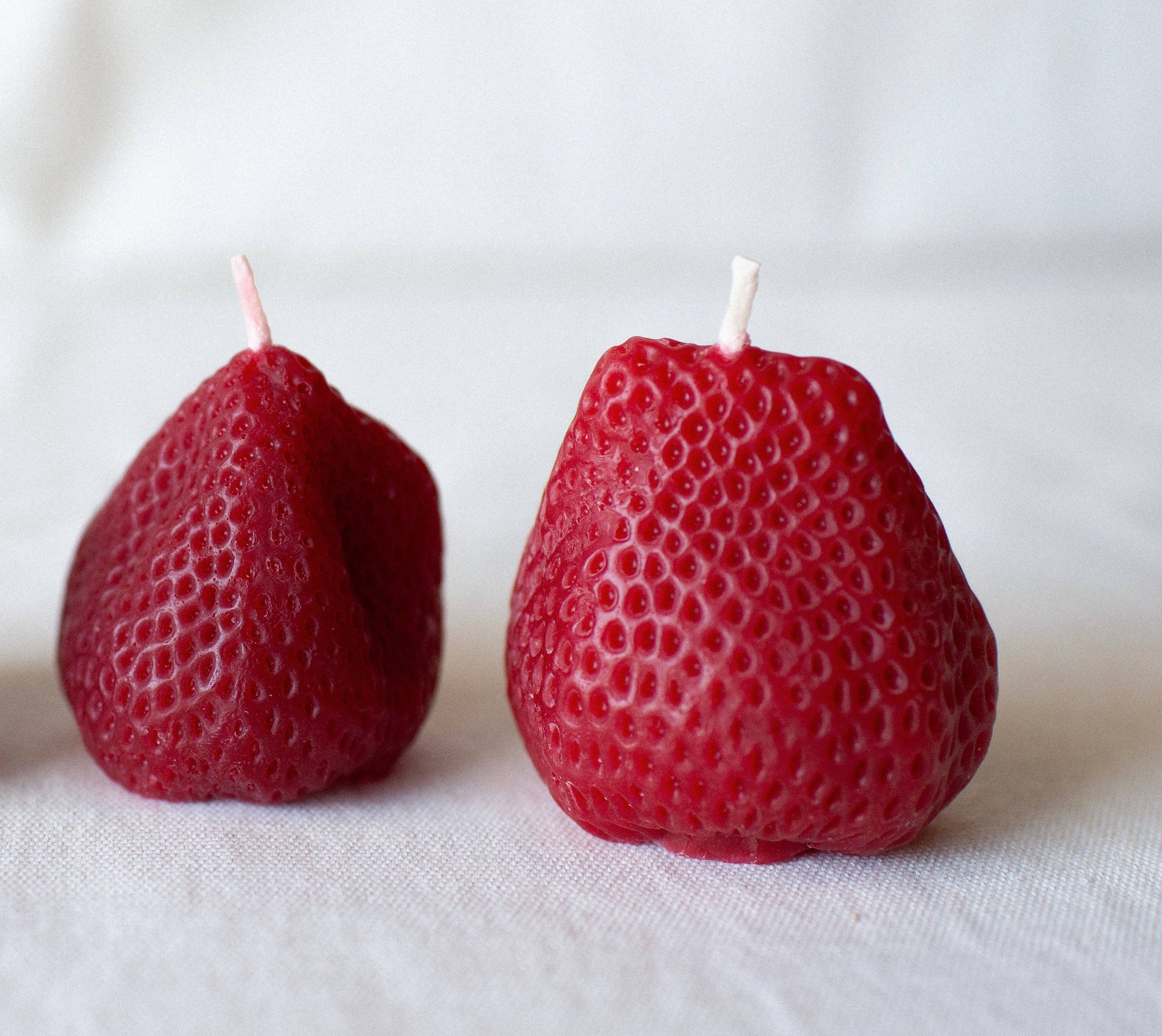 Beeswax Strawberries Candle Set