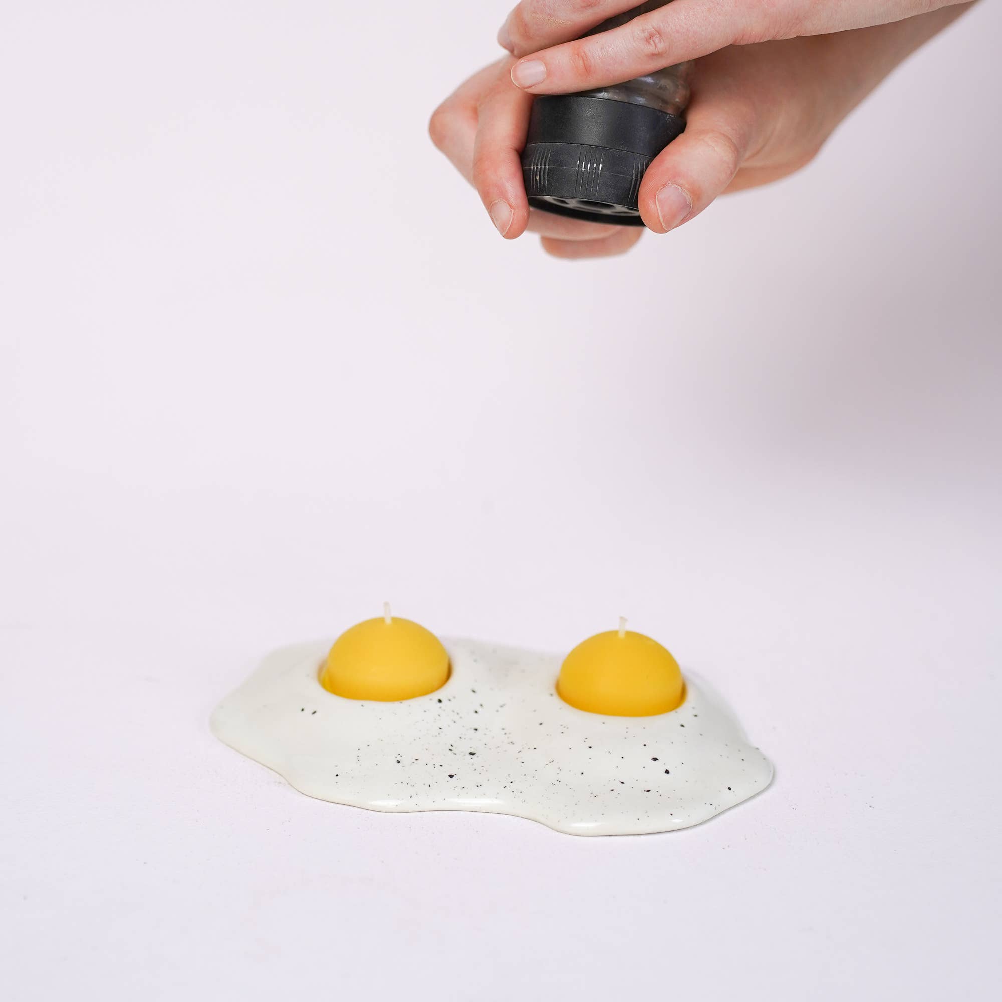 Salt and Pepper Double Egg Candle Holder - RIDER