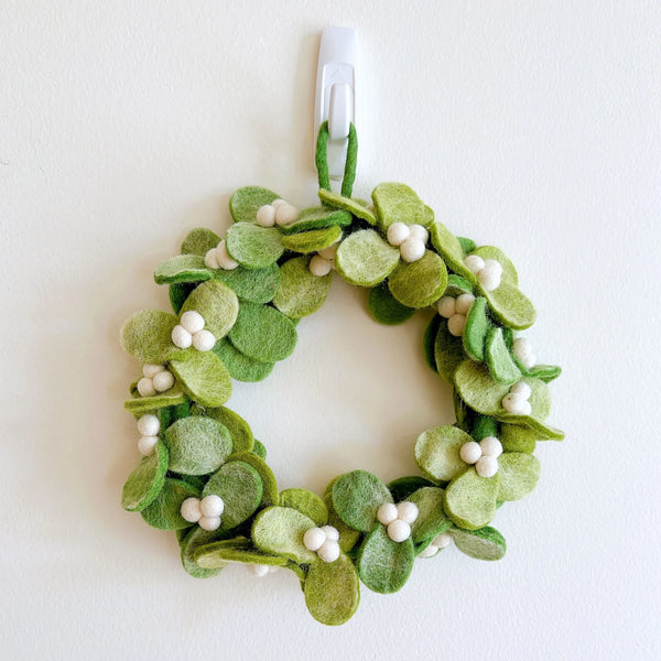 Felt Mistletoe Wreath