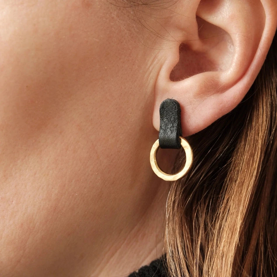 smalloearrings2.webp